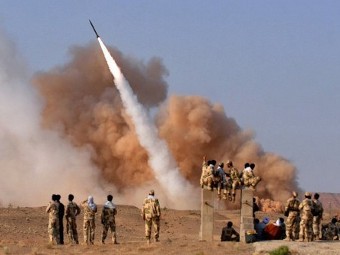 Испытания баллистической ракеты в Иране. Фото, переданное (c)AFP Испытания баллистической ракеты в Иране. Фото, переданное (c)AFP