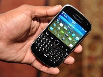 Смартфон BlackBerry Bold 9900, фото ©AFP