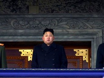Ким Чен Ын на церемонии прощания с отцом. Фото (c)AP Ким Чен Ын на церемонии прощания с отцом. Фото (c)AP