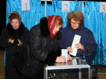 Голосование на выборах в Казахстане. Фото РИА Новости, Анатолий Устиненко