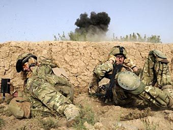 Учения британской армии. Фото (c)AFP Учения британской армии. Фото (c)AFP