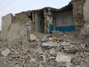 Последствия землетрясения в Иране. Фото (c)AFP, архив Последствия землетрясения в Иране. Фото (c)AFP, архив
