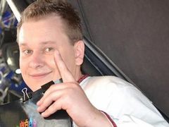 Львовского радиоведущего отстранили после передачи со стихотворением 