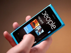 �������� Nokia Lumia 800 �� WP7, ����������� � ����� Nokia