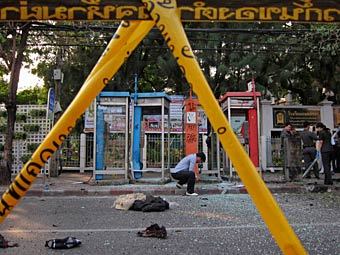 Полиция на месте взрыва в Бангкоке. Фото Reuters