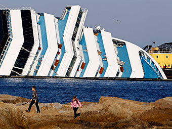 "Коста Конкордиа". Фото Reuters