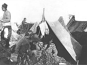 Армянские беженцы. Фото с сайта genocide1915.info Армянские беженцы. Фото с сайта genocide1915.info