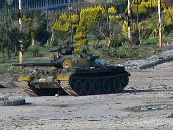 Танк сирийской армии. Фото Reuters Танк сирийской армии. Фото Reuters