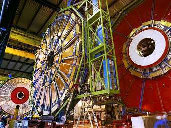 Фрагмент детектора CMS коллайдера. Фото пресс-службы CERN Фрагмент детектора CMS коллайдера. Фото пресс-службы CERN
