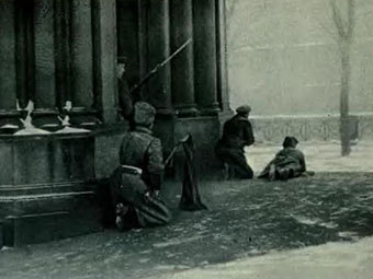 Единороссы устроят "антиоранжевую" выставку