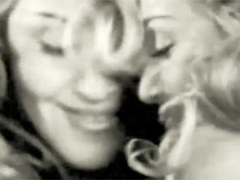Кадр из ролика с участием Мадонны