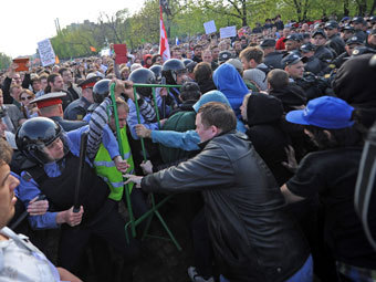 Столкновения участников "Марша миллионов" с полицией. Фото РИА Новости, Владимир Астапкович