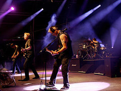 �� ��������� KUBANA-2012 �������� The Offspring // ����������� ��������� KUBANA-2012 ������ ������������ ����-������ The Offspring. ����������� ��������������� �������� ������� ������� ����� ���������, ������� ������� � ������������� ���� � 1 �� 5 ������� 2012 ����. �� ��������� ����� �������� ������ Korn, Gogol Bordello, "���������" � ������.