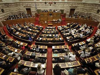 Выступление Антониса Самараса перед парламентом. Фото (c)AP Выступление Антониса Самараса перед парламентом. Фото (c)AP