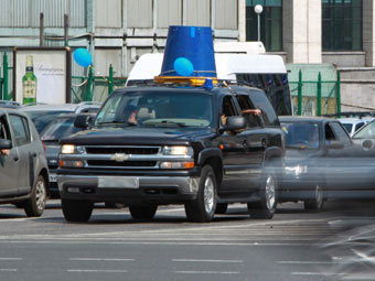 Автомобиль участников акции общества &quot;Синие ведерки&quot;. Фото РИА Новости, Андрей Стенин
