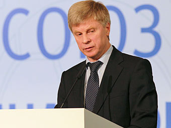 http://img.lenta.ru/news/2012/09/03/tolstykh/picture.jpg