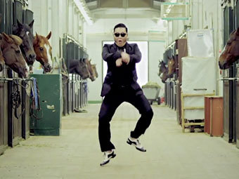 Кадр из клипа "Gangnam Style"