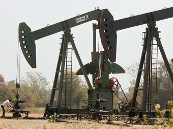 Ценам на нефть предсказали падение на 18 долларов Ценам на нефть предсказали падение на 18 долларов