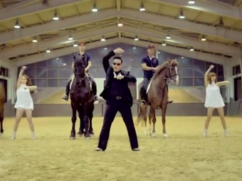 Южнокорейский хит "Gangnam Style" вошел в топ-10 YouTube