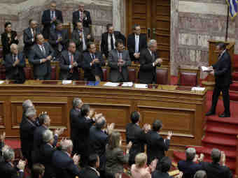 Заседание греческого парламента 11 ноября 2012 года. Фото Reuters Заседание греческого парламента 11 ноября 2012 года. Фото Reuters