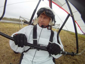 Владимир Путин на орнитологической станции 'Кушеват' 5 сентября. Фото РИА Новости, Алексей Дружинин Владимир Путин на орнитологической станции 'Кушеват' 5 сентября. Фото РИА Новости, Алексей Дружинин