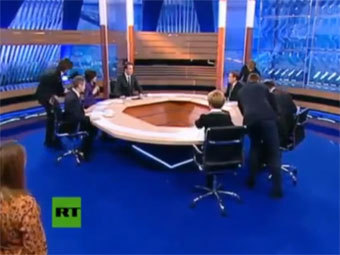 Студия после эфира интервью Дмитрия Медведева. Кадр телеканала Russia Today