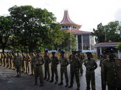 Шри-ланкийские полицейские. Фото (c)AFP