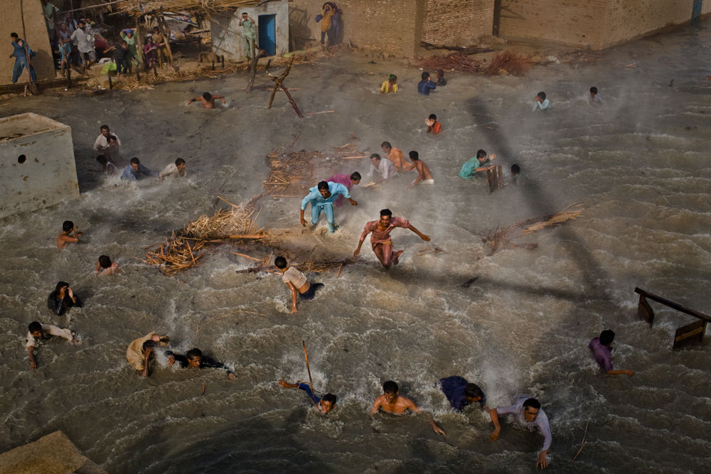 Лучшие фотографии World Press Photo 2011 