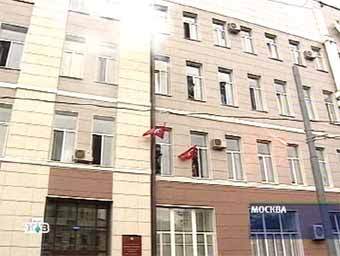 Акция активистов НБП в Минздраве 2 августа 2004 года. Кадр НТВ, архив 