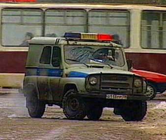 Милицейский "УАЗ". Кадр НТВ, архив, 2004 год