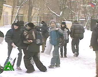 Ученики одной из московских школ. Кадр телеканала ''Россия''