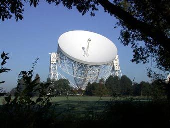 ���� � ������������ ����� ������������ Jodrell Bank