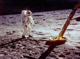 BBC: ���� / BBC: The Moon