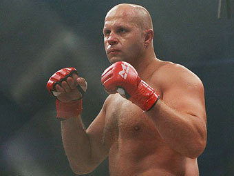 http://img.lenta.ru/news/2011/02/16/emelyanenko/picture.jpg