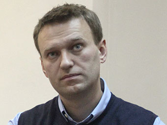 https://img.lenta.ru/news/2012/04/13/navalny/picture.jpg