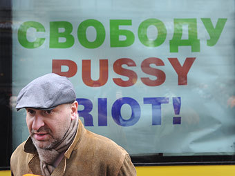 https://img.lenta.ru/news/2012/11/06/feygin/picture.jpg