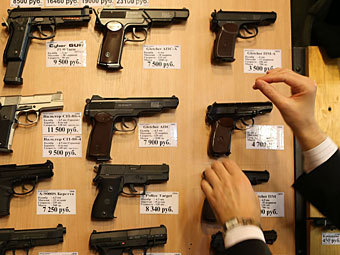 https://img.lenta.ru/news/2012/11/22/guns/picture.jpg