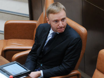 https://img.lenta.ru/news/2012/11/23/livanov/picture.jpg