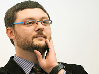 https://img.lenta.ru/news/2012/11/28/vasilij/picture.jpg