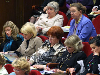 https://img.lenta.ru/news/2012/11/28/women/picture.jpg