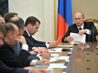 https://img.lenta.ru/news/2012/12/04/expenses/picture.jpg