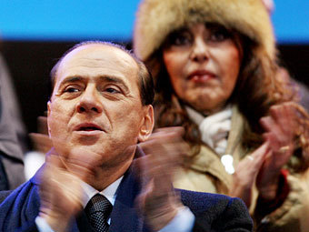 https://img.lenta.ru/news/2012/12/28/berlusconi/picture.jpg