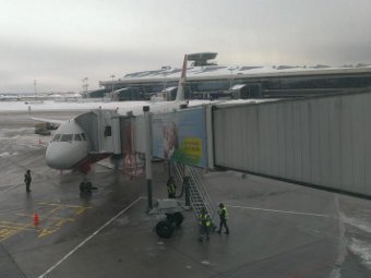 https://img.lenta.ru/news/2012/12/30/newplane/picture.jpg