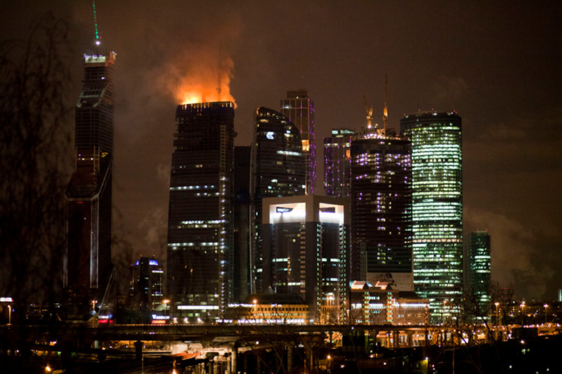 Пожар в москва сити сейчас. Пожары башня Федерация 2012. Башня Восток Москва Сити пожар. Башня Федерация пожар. Пожар в Москва Сити 2012.